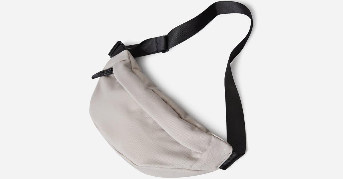 Everlane’s ReNew Transit Bag